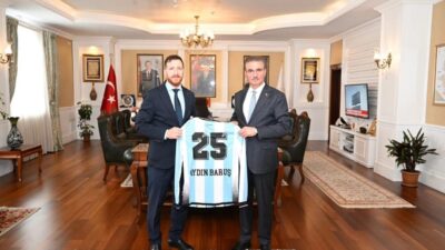 Erzurumspor F.K. Kulüp Başkanı Ahmet Dal, Vali Aydın Baruş’u makamında