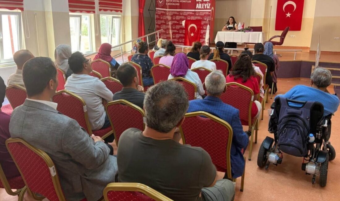 Bayburt’ta özel bireylere ve personele sağlıklı yaşam eğitimi verildi Bayburt’ta Sağlıklı Hayat Akademisi kapsamında Engelsiz Yaşam Bakım ve Rehabilitasyon