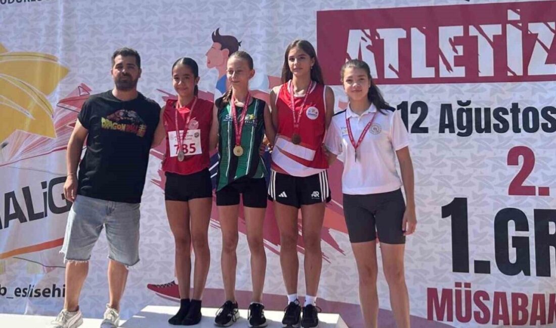 Bilecikli sporcu Nurefşan Olgun uzun atlamada Türkiye üçüncüsü oldu. Bilecikli