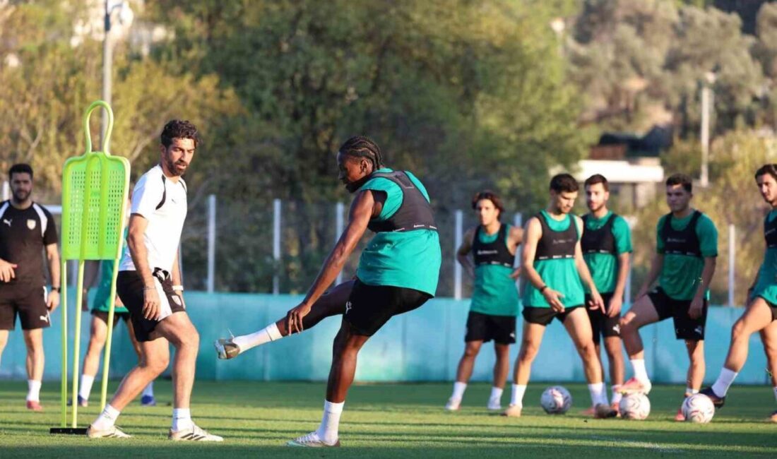 Bodrum Futbol Kulübü Teknik Direktörü Burhan Eşer, yeni ve genç
