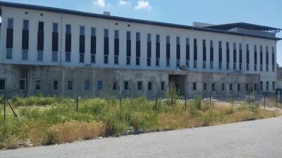 Samsun’un Çarşamba ilçesinde yüzde 90’ı tamamlanan ve uzun zamandır inşaatı