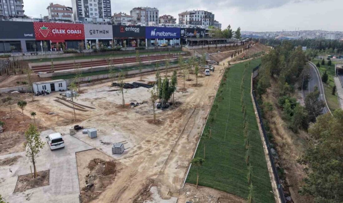Çayırova’da park ve yeşil alanlar yenileniyor Çayırova’da belediye ekiplerince park ve yeşil alanlarda bakım, onarım ve