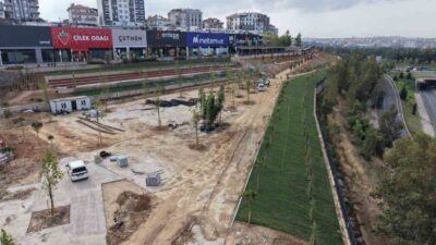 Çayırova’da belediye ekiplerince park ve yeşil alanlarda bakım, onarım ve