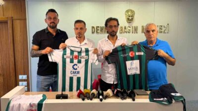 Denizli futboluna iz bırakmış önemli isimlerin sahada ter dökeceği “Efsaneler