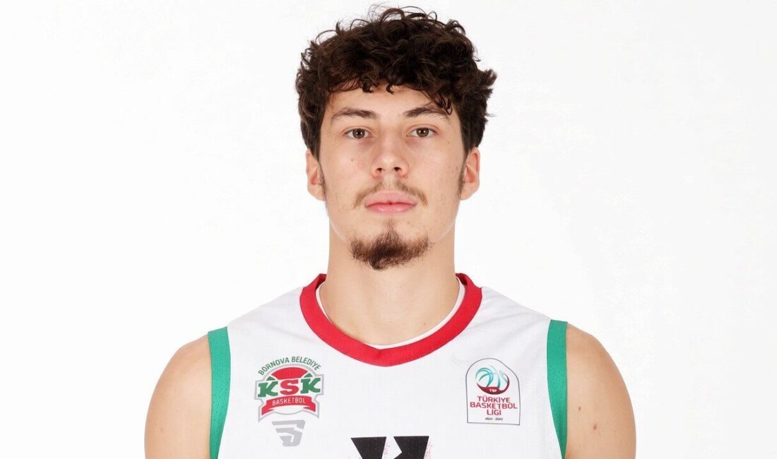 Efe Sarıca ve Altan Çamoğlu, Körfez Basket’te Türkiye Sigorta Basketbol Süper Ligi’nde Kocaeli’yi temsil etmeye hazırlanan Körfez