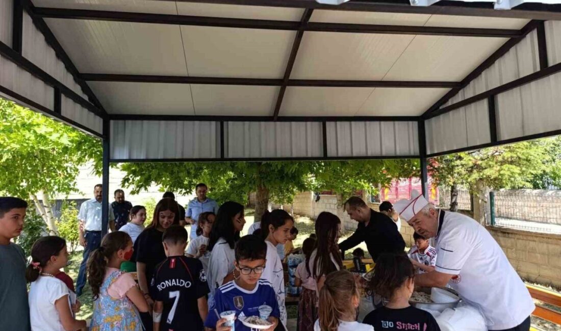 Emirdağ’da ‘Yaz Kur’an Kursları’ sona erdi Afyonkarahisar’ın Emirdağ ilçesinde, “Yaz Kur’an Kursları Kapanış Programı” çerçevesinde camilerde