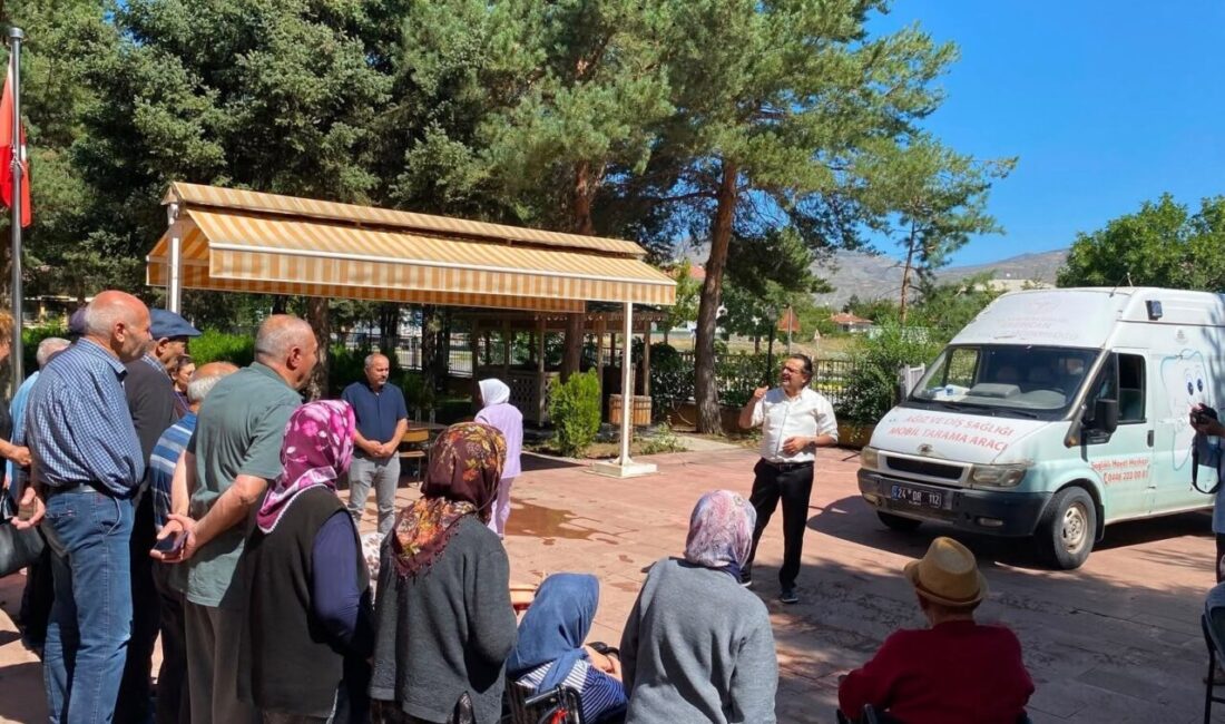 Erzincan İl Sağlık Müdürlüğü ekipleri, 100. Yıl Atatürk Huzurevi ve