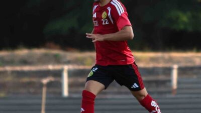 Yeni sezon için hazırlıklarını sürdüren Eskişehirspor, U19 takımı ile antrenman