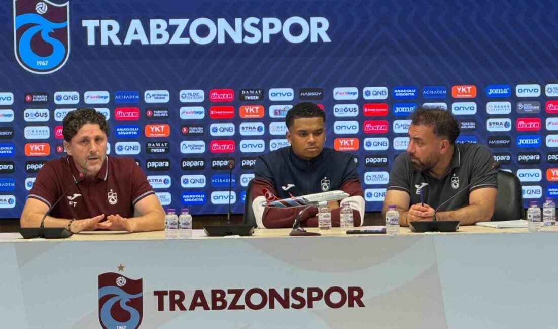 Trabzonspor Teknik Direktörü Fatih Tekke, UEFA Avrupa Ligi play-off turu