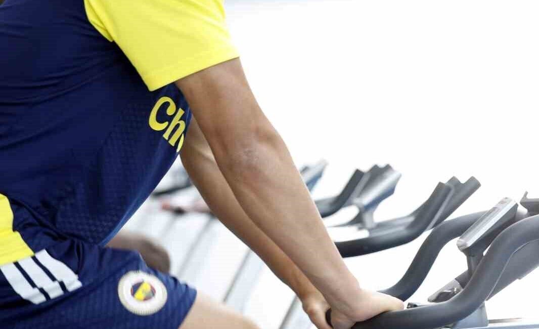 Fenerbahçe, Trendyol Süper Lig’in ilk haftasında cumartesi günü deplasmanda Gençlerbirliği