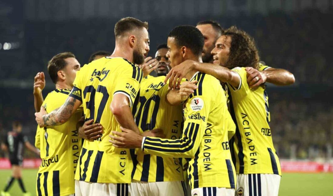 Fenerbahçe, ligdeki ilk galibiyetini aldı Trendyol Süper Lig’de Konyaspor’u 4-2 mağlup eden Fenerbahçe, bu sezonki