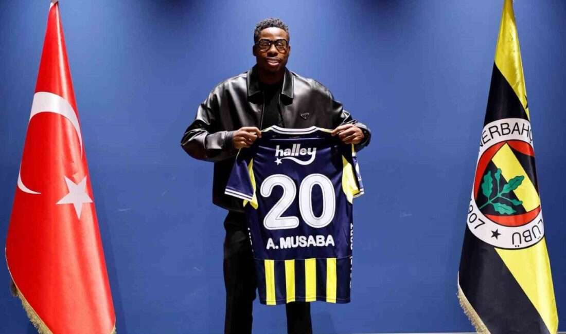 Fenerbahçe, Hollandalı sol kanat oyuncusu Anthony Musaba’nın İngiltere Championship ekiplerinden
