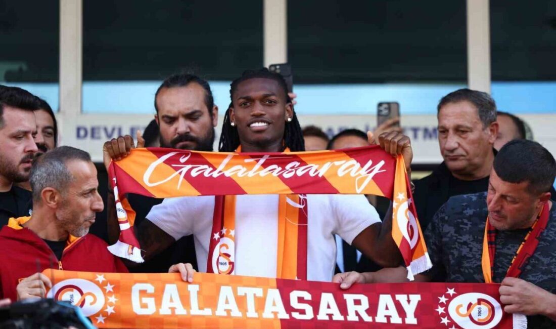 Galatasaray’ın yeni transferi Portekizli futbolcu, Rafael Alexandre Conceiçao Leao İstanbul’a