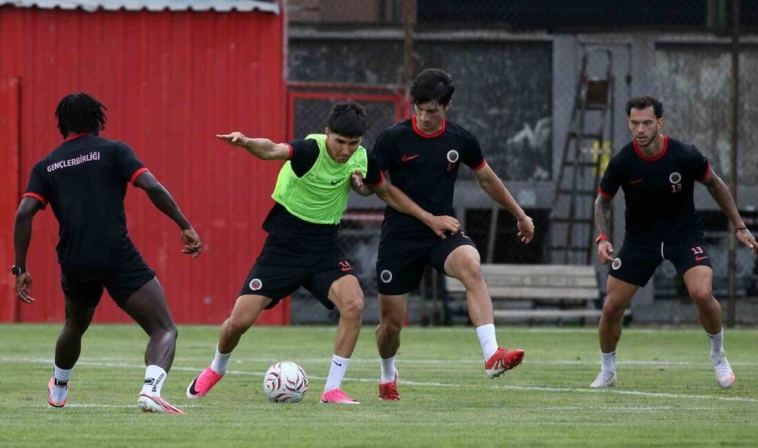 Trendyol Süper Lig’in ilk haftasında sahasında Fenerbahçe ile karşılaşacak olan