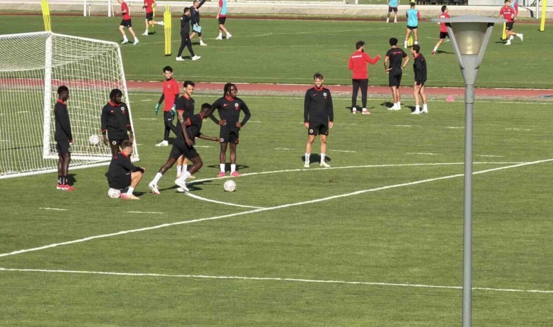 Gençlerbirliği, Topuk Yaylası’nda Çorum FK maçına hazırlığını sürdürdü Yeni sezon hazırlıklarını Düzce’nin Kaynaşlı ilçesinde bulunan Topuk Yaylası Tesisleri’nde