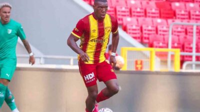 Göztepe’nin İngiltere Championship ekiplerinden Bristol City’den kadrosuna kattığı Sinclair Armstrong,