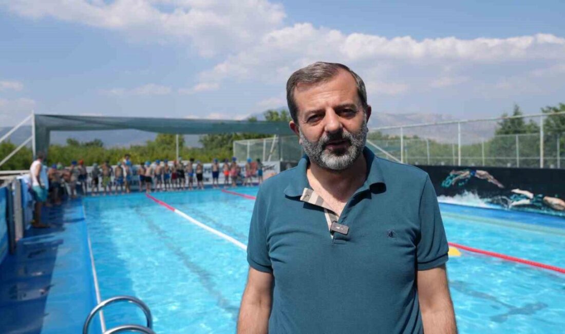 Gürsulu çocuklara ücretsiz yüzme kursu Gürsu Belediyesi ilçede yüzme bilmeyen çocuk kalmaması amacıyla Gençlik ve