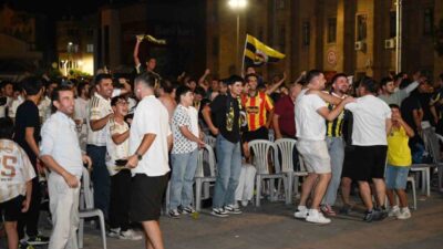UEFA Şampiyonlar Ligi play-off turu rövanş maçında Fenerbahçe deplasmanda Lyon