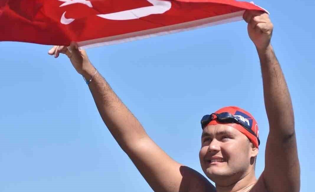 İzmir Büyükşehir Belediyesi Spor Kulübü çatısı altında başarılı kariyerini sürdüren