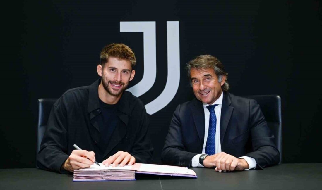 Juventus, son olarak Tottenham forması giyen İtalyan kaleci Guglielmo Vicario’yu