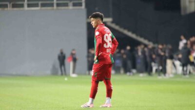Karşıyaka altyapısında yetişen 2005 doğumlu orta saha oyuncusu Berat Şahin’e,