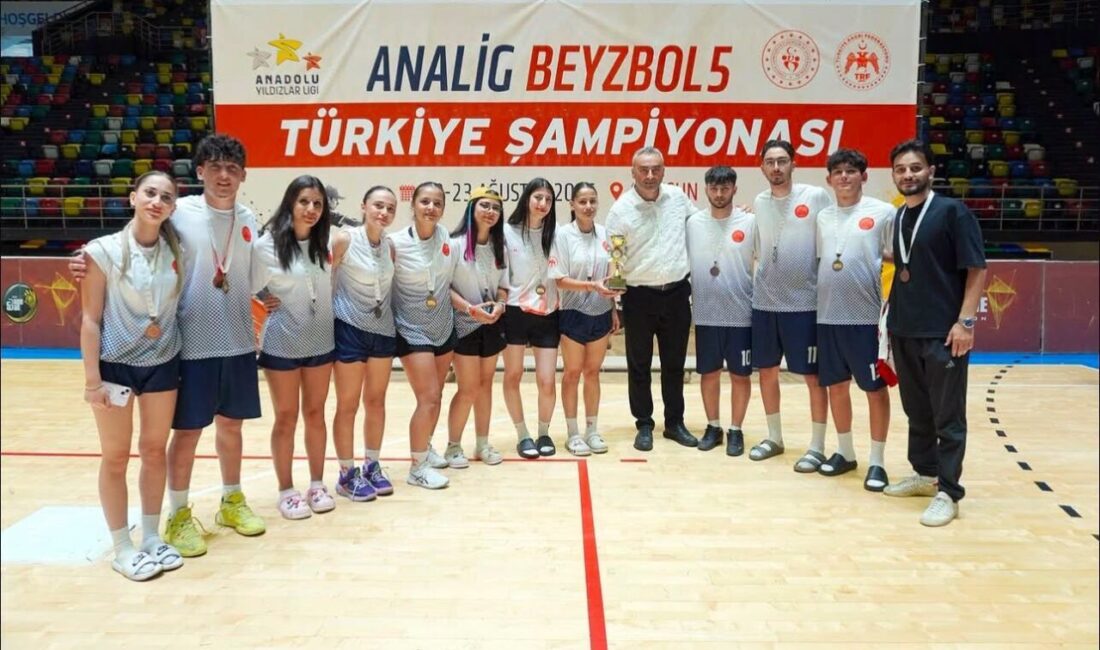 Samsun’da düzenlenen ANALİG Beyzbol5 Türkiye Şampiyonası’nda mücadele eden Kayseri ANALİG