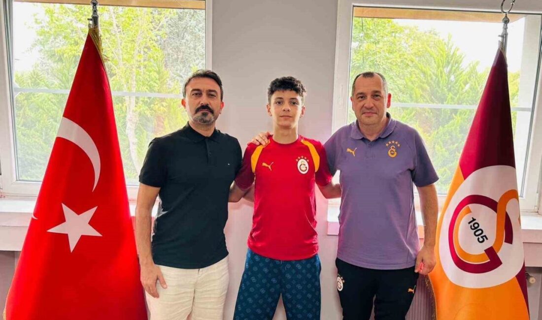 Kayseri’de faaliyet gösteren Fatih Yurt Futbol Akademisi’nde yetişen 2013 doğumlu