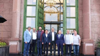 Kayserispor yönetimi, maç öncesinde Bursaspor yönetimini ağırladı. Kayserispor yönetimi, TFF