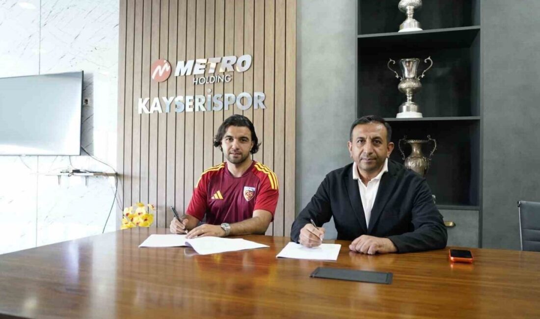 Kayserispor, Amedspor’dan Sinan Kurt ile 1 yıllık sözleşme imzaladı. 1.Lig