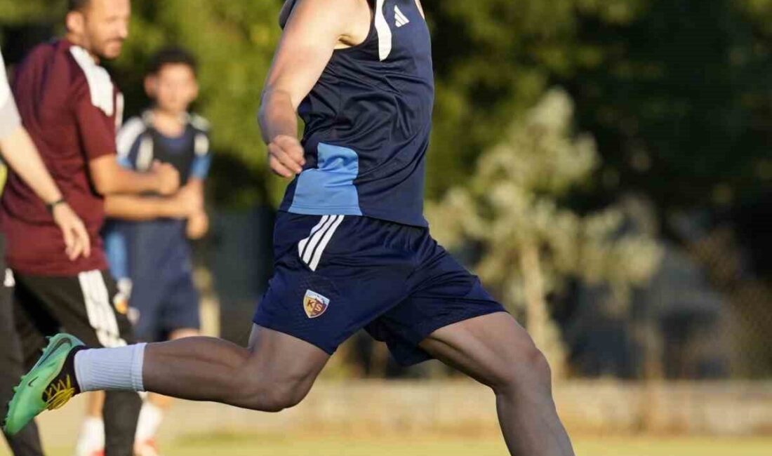 Kayserispor, dün oynadığı son hazırlık maçı sonrası 2 gün izine