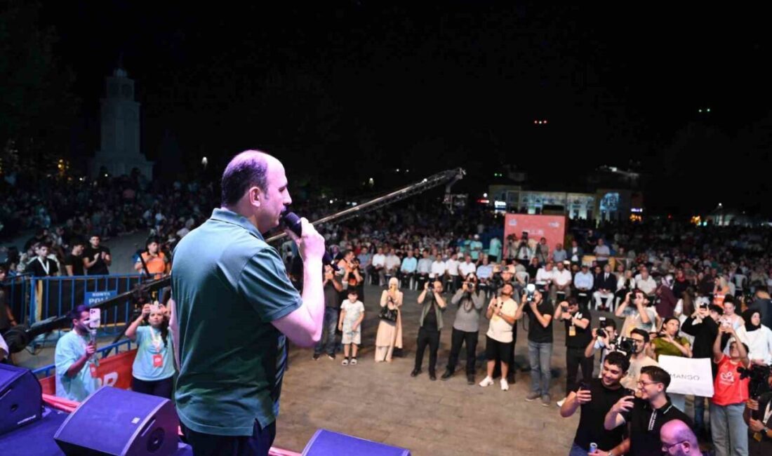 Konya Bisiklet Festivali, Kalehan Ecdat Bahçesi’nde düzenlenen törenle kapılarını açtı.