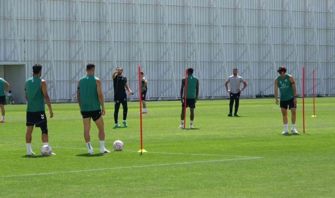 Konyaspor Teknik Direktörü İlhan Palut, Fenerbahçe maçının zor bir deplasman