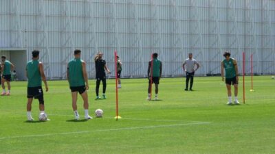 Konyaspor Teknik Direktörü İlhan Palut, Fenerbahçe maçının zor bir deplasman