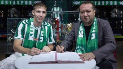 Konyaspor, genç orta saha Rajmund Toth ile 4 yıllık sözleşme