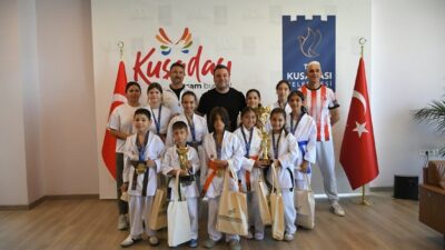 Bursa’da düzenlenen 7. Gemlik Uluslararası Karate Turnuvası’nda tatamiye çıkan Kuşadalı