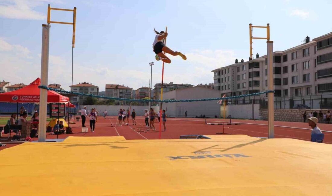 Kütahya’nın ev sahipliğinde düzenlenen 30 Ağustos Zafer Kupası U18 Kulüpler
