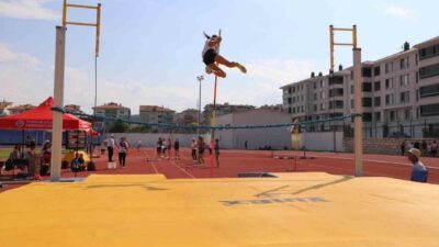Kütahya’nın ev sahipliğinde düzenlenen 30 Ağustos Zafer Kupası U18 Kulüpler