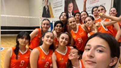 Türkiye Finalleri’nde başarılı bir performans sergileyen Malatya Kadın Voleybol Takımı,