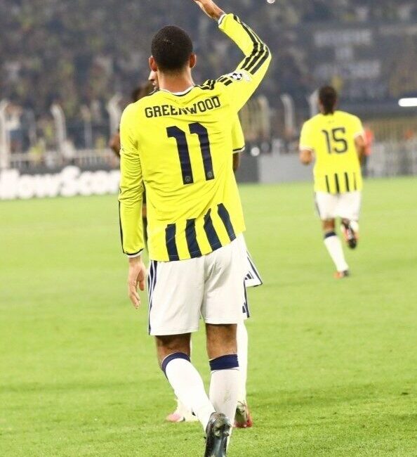 Fenerbahçe’nin İngiliz oyuncusu Mason Greenwood, sarı-lacivertli formayla 2. golünü attı.
