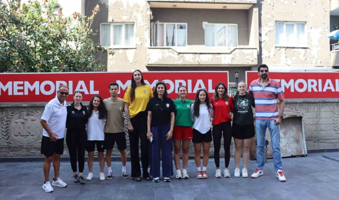 Kadınlar Basketbol Süper Ligi ekiplerinden Melikgazi Kayseri Basketbol’da teknik ekip