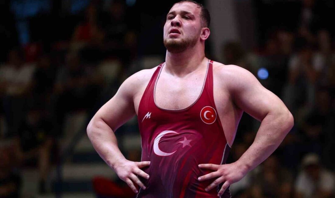 Akdeniz Oyunları’nda Türkiye’yi temsil eden milli güreşçiler; 3 altın, 1
