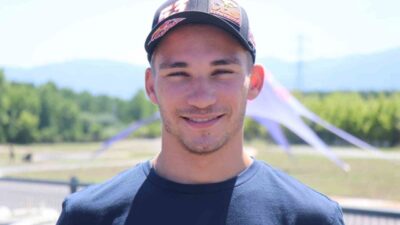 Moto2 Dünya Şampiyonası’nda Türkiye’yi temsil eden milli motosikletçi Deniz Öncü,