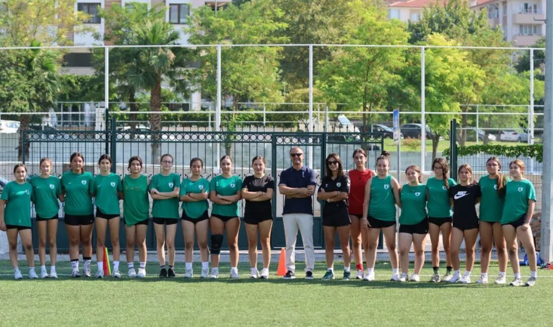 Yeni sezona iddialı bir giriş yapmayı hedefleyen Muğlaspor Kadın Voleybol