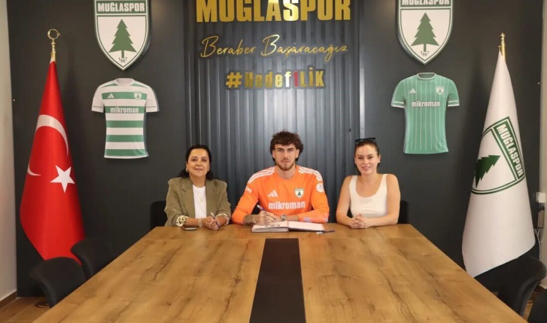 Trendyol 1. Lig’de mücadele eden Muğlaspor, transfer çalışmalarına devam ederken