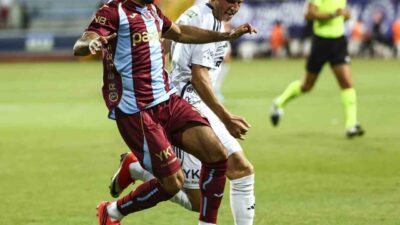 Trabzonspor’un yeni transferi Mısırlı futbolcu Muhammed Salah, bordo-mavili formayla ilk