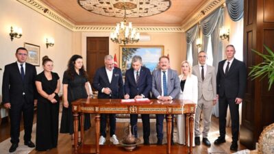 Muratpaşa ilçesinde inşa edilecek olan beş hekimli Aile Sağlığı Merkezi