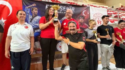 Eskişehir’de düzenlenen Nadir Özsoy 2. İller Arası Taekwondo Poomsae Müsabakası