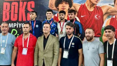 Niğdeli sporcular; Rize’de düzenlenen U23 Türkiye Ferdi Boks Şampiyonası’nda Emine