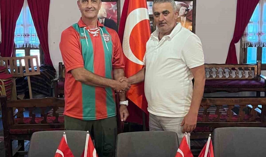 Bu yıl Bilecik’i Profesyonelliğe Geçiş Ligi’nde (PGL) temsil olacak Osmanelispor