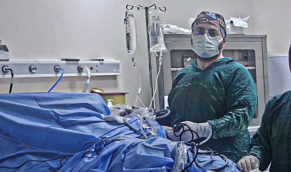 Patnos Devlet Hastanesi’nde dirsek artroskopisi başarıyla gerçekleştirildi Patnos Devlet Hastanesi’nde, dirsek ekleminde hareket kısıtlılığı ve ağrı şikayeti